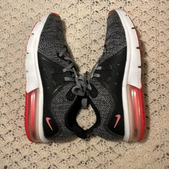 Nike AIR Max Sequent 3 (GS) Girls Fashion Sneakers - Picture 2 of 9